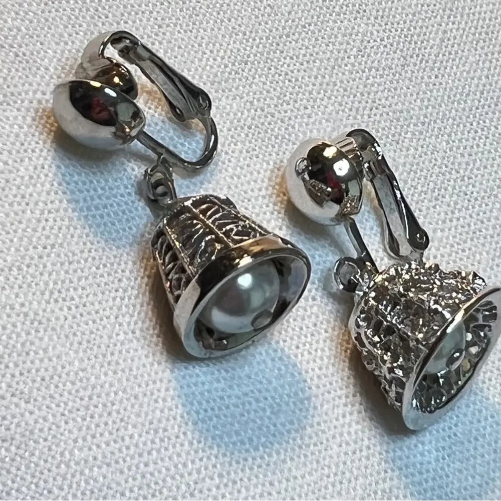 JUDY LEE VINTAGE 1950 MID CENTURY FAUX SILVER BELLS WITH FAUX PEARL EARRINGS